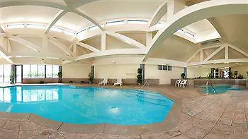 The Clarion Hotel & Suites Conference Center Колумбус